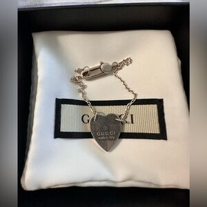 Gucci Trademark Heart Bracelet
